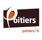 Poitiers écrit en blanc sur fond noir